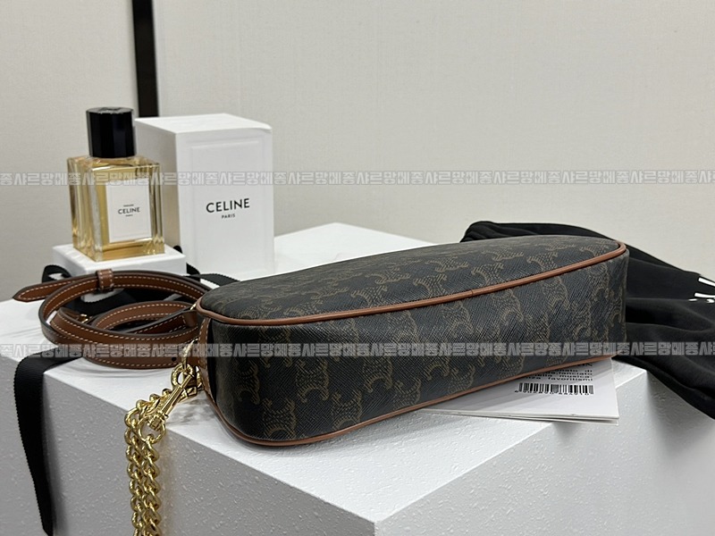 셀린느트리오페멀티백  20260311-105918-005루.jpg