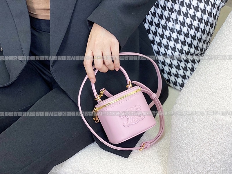 셀린느트리옹프켄버스미니  20260311-113146-021루.jpg