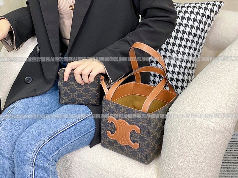 셀린느퀴르큐브백  20260311-115446-018루.jpg