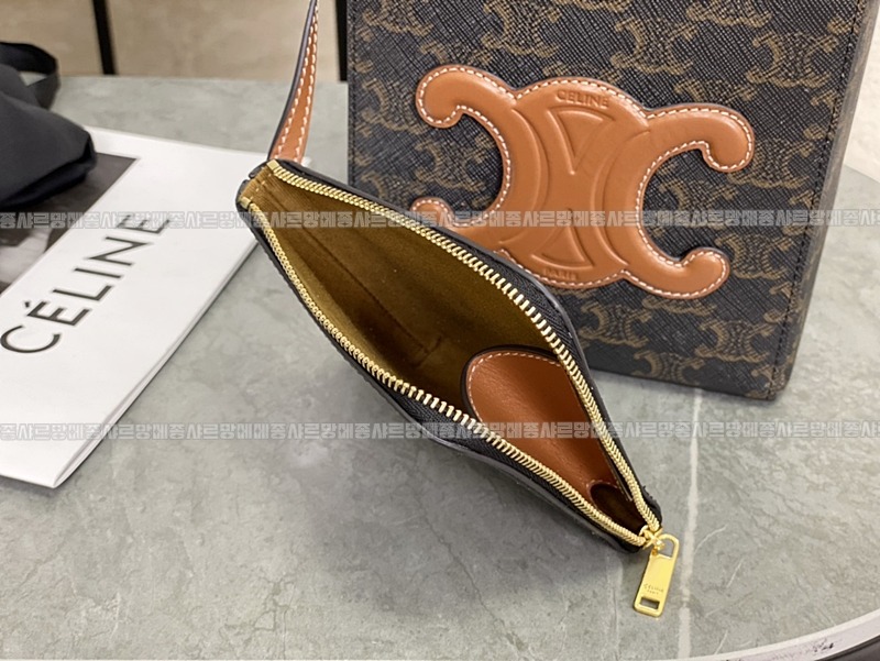 셀린느퀴르큐브백  20260311-115445-014루.jpg