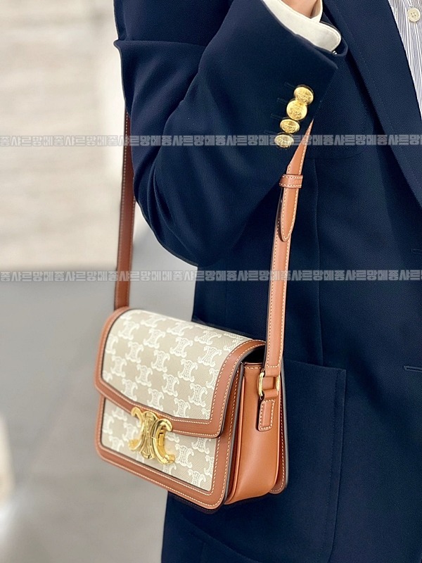 셀린느틴트리옹페백  20260311-124107-026루.jpg