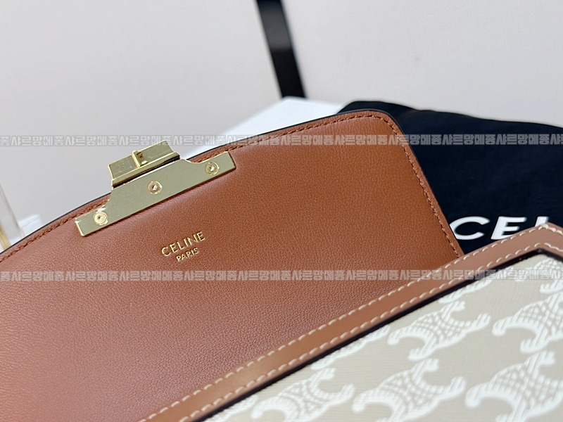 셀린느틴트리옹페백  20260311-124104-011루.jpg