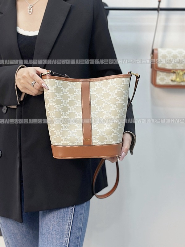 셀린느버킷백스몰  20260311-125626-019루.jpg