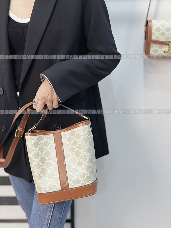 셀린느버킷백스몰  20260311-125627-020루.jpg