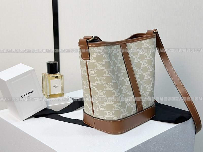 셀린느버킷백스몰  20260311-125624-002루.jpg