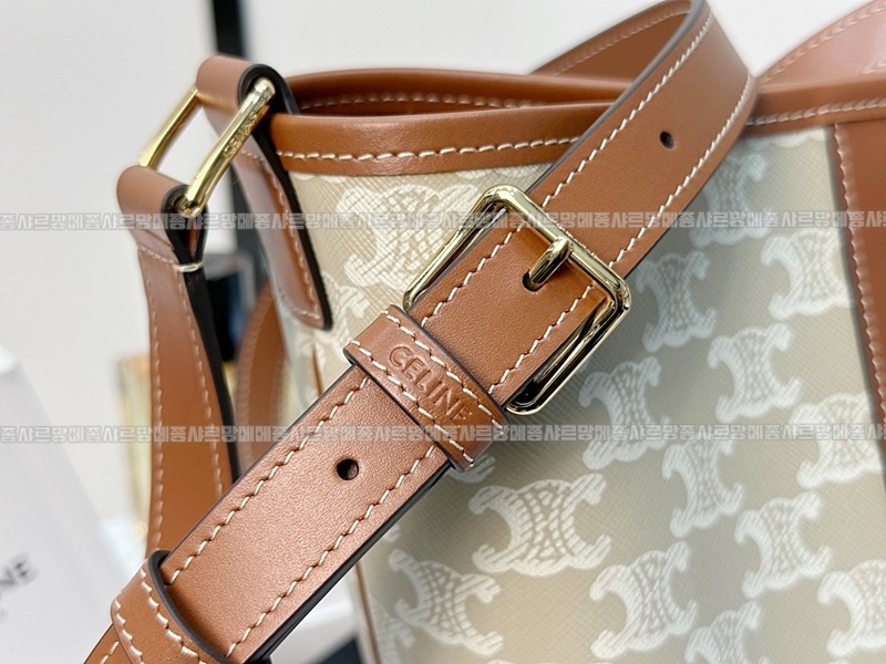 셀린느버킷백스몰  20260311-125625-011루.jpg