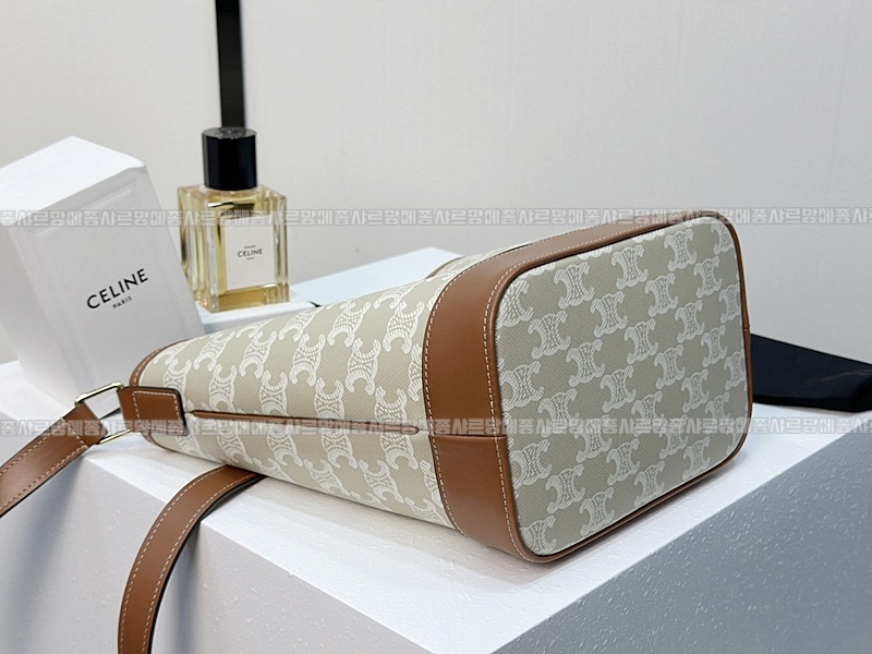 셀린느버킷백스몰  20260311-125626-014루.jpg