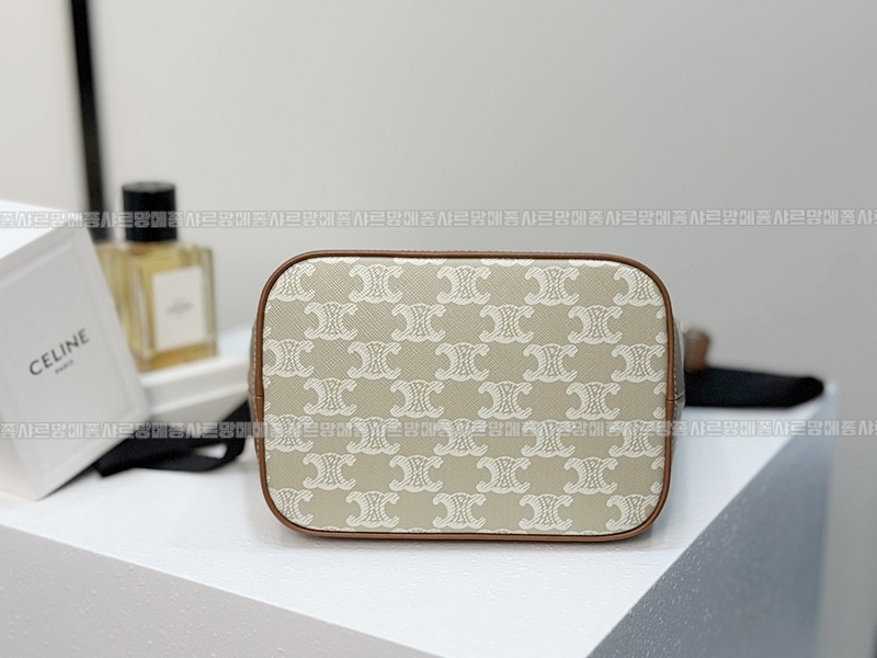 셀린느버킷백스몰  20260311-125626-015루.jpg