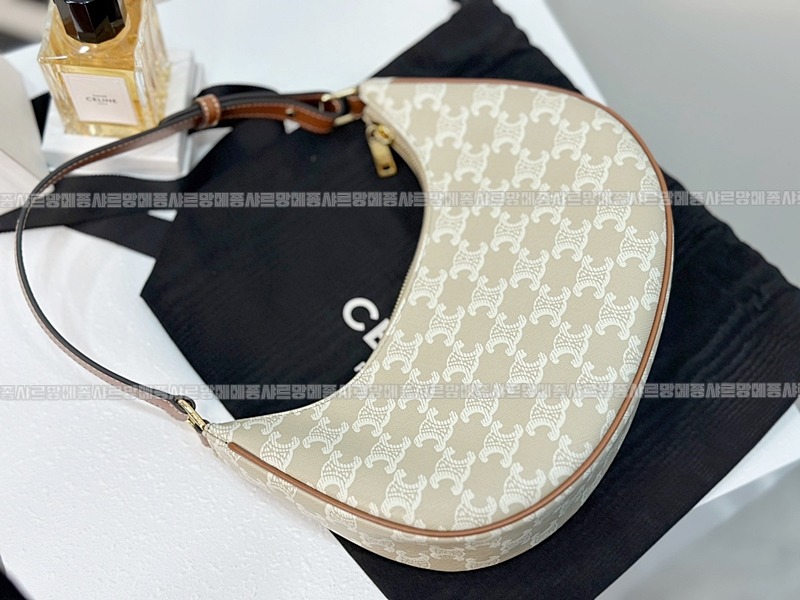 셀린느아바백  20260311-130250-005루.jpg