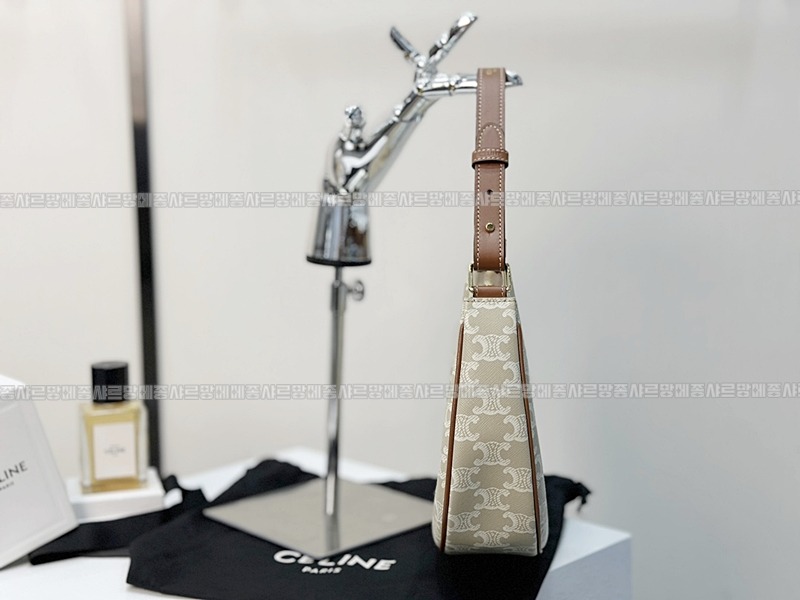 셀린느아바백  20260311-130250-003루.jpg