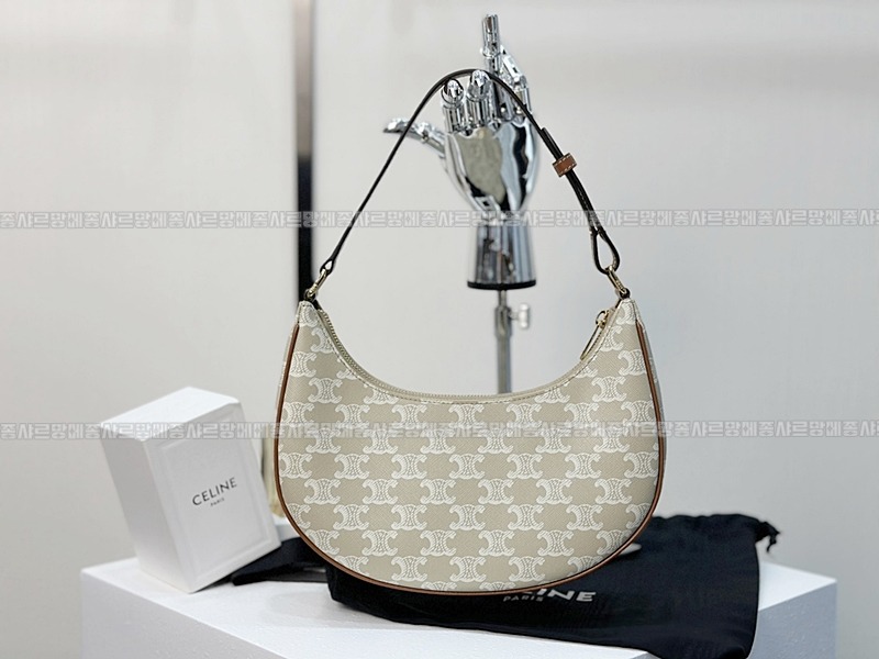 셀린느아바백  20260311-130250-004루.jpg