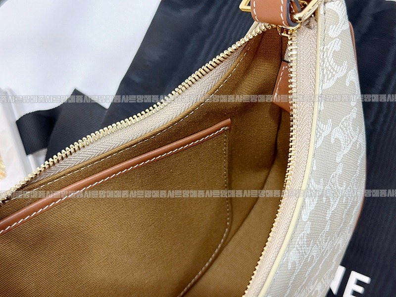 셀린느아바백  20260311-130252-015루.jpg