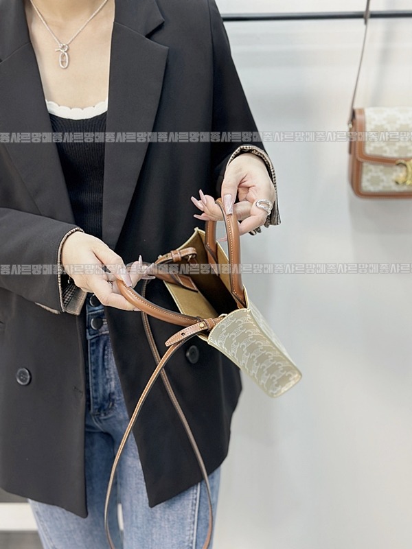 셀린느버티컬카바스미니  20260311-130651-021루.jpg