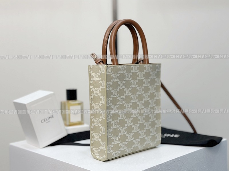 셀린느버티컬카바스미니  20260311-130648-003루.jpg