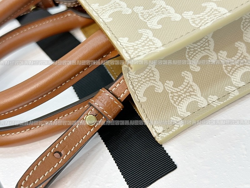 셀린느버티컬카바스미니  20260311-130649-012루.jpg