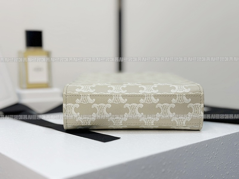 셀린느버티컬카바스미니  20260311-130650-015루.jpg