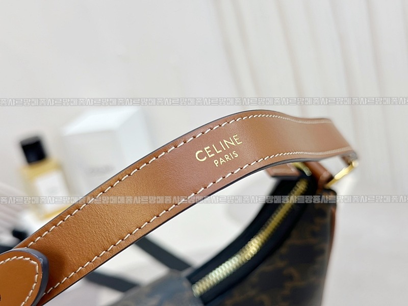 셀린느아바트리옹프캔버스백미디움  20260311-132636-014루.jpg