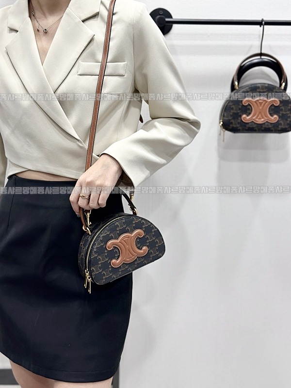 셀린느하프문케이스  20260311-134423-024루.jpg