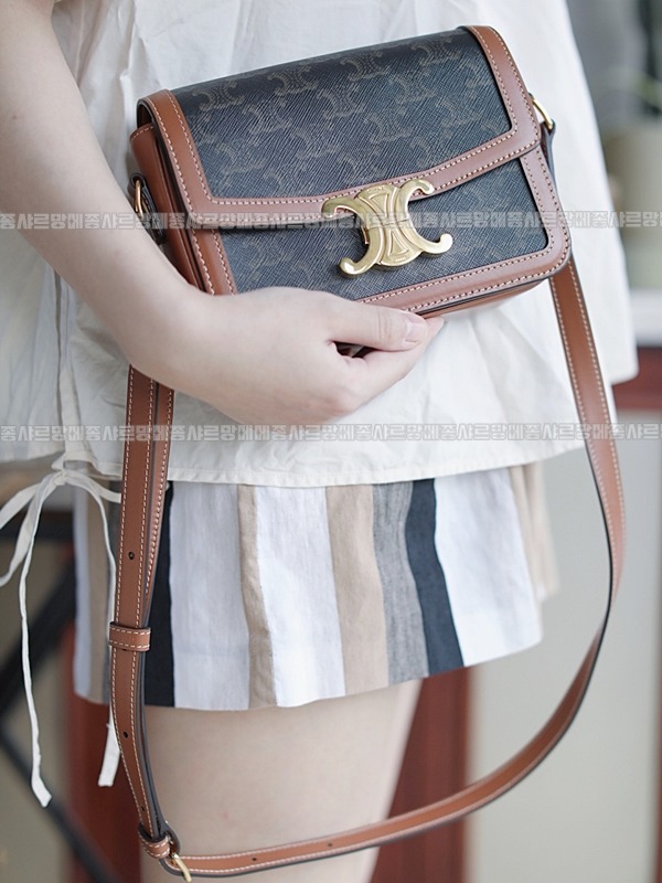 셀린느트리오페틴숄더백  20260311-145600-030루.jpg