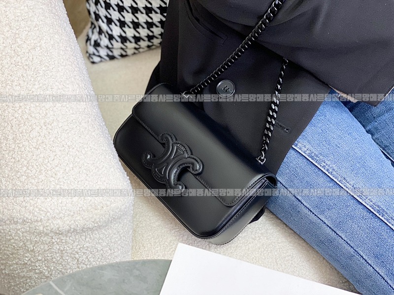 셀린느퀴르트리오페체인숄더백20260312-130909-020루.jpg