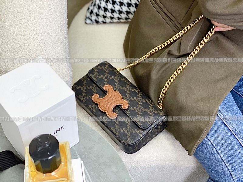 셀린느퀴르트리오페체인숄더백20260312-131144-020루.jpg
