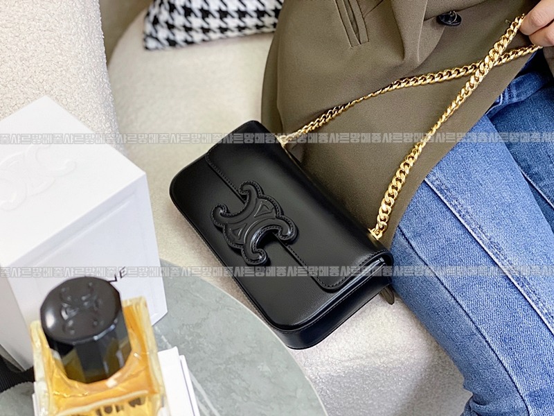 셀린느퀴르트리오페체인숄더백20260312-131358-021루.jpg