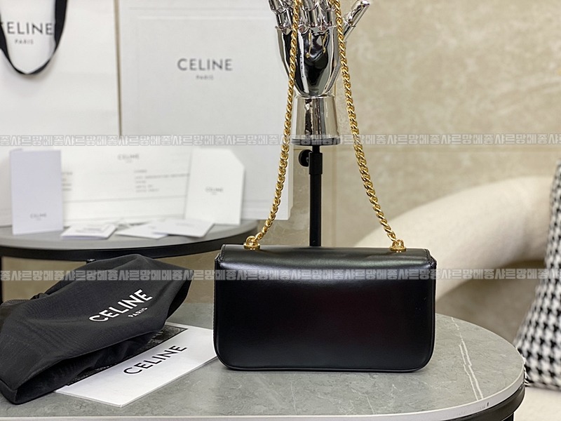 셀린느퀴르트리오페체인숄더백20260312-131356-004루.jpg