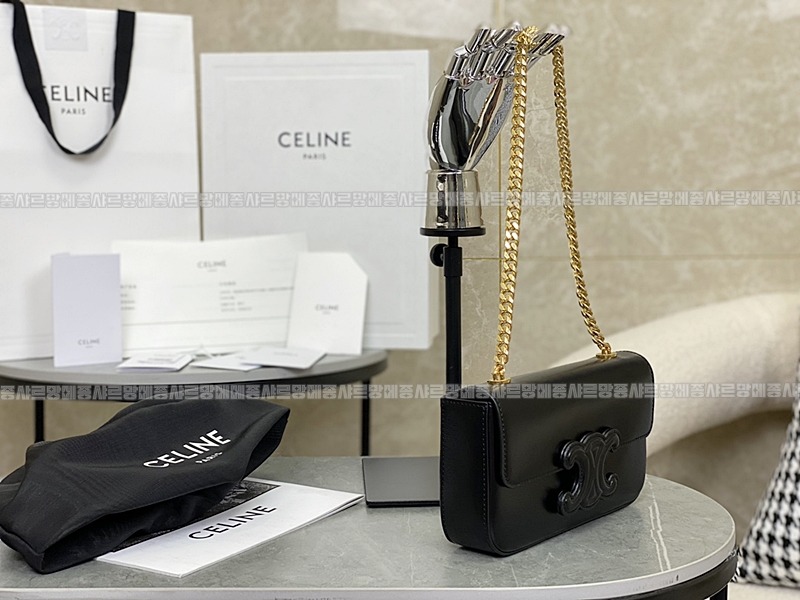 셀린느퀴르트리오페체인숄더백20260312-131356-003루.jpg