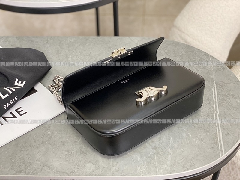 셀린느트리오페체인숄더백 20260312-142526-004루.jpg