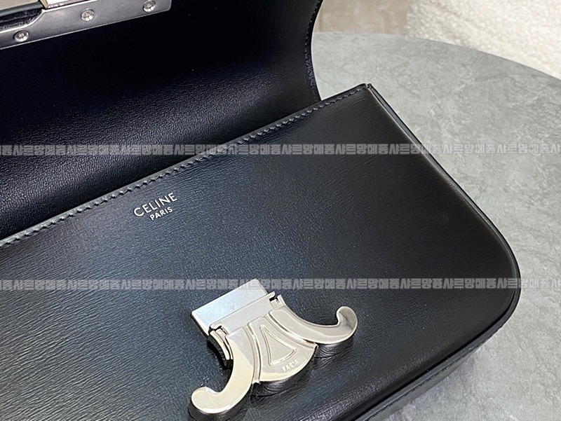 셀린느트리오페체인숄더백 20260312-142526-006루.jpg