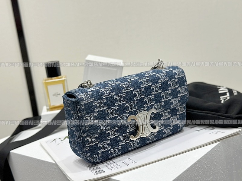 셀린느클로드체인숄더백 20260312-145417-002루.jpg