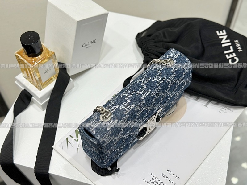 셀린느클로드체인숄더백 20260312-145417-008루.jpg