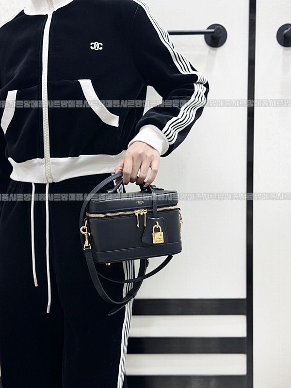 셀린느미니베니티백 wsxc1773332690859_4루.jpg