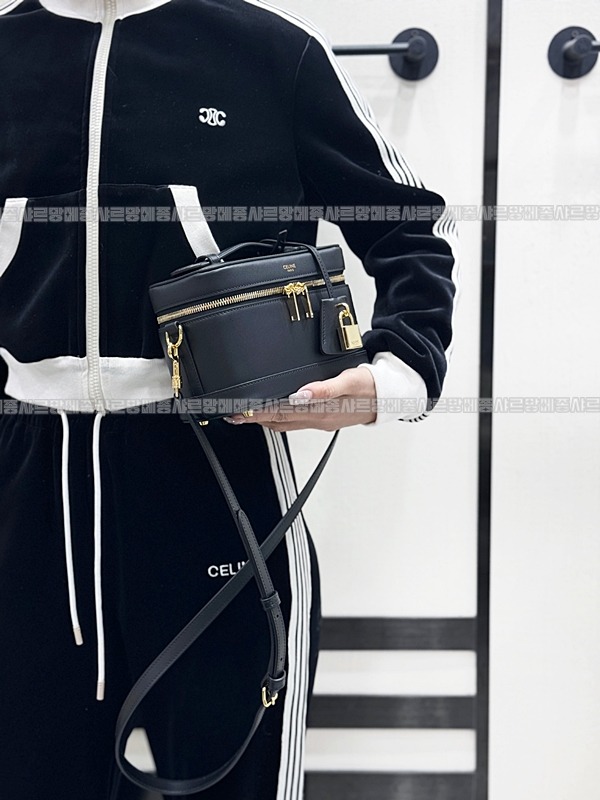 셀린느미니베니티백 wsxc1773332690818_3루.jpg