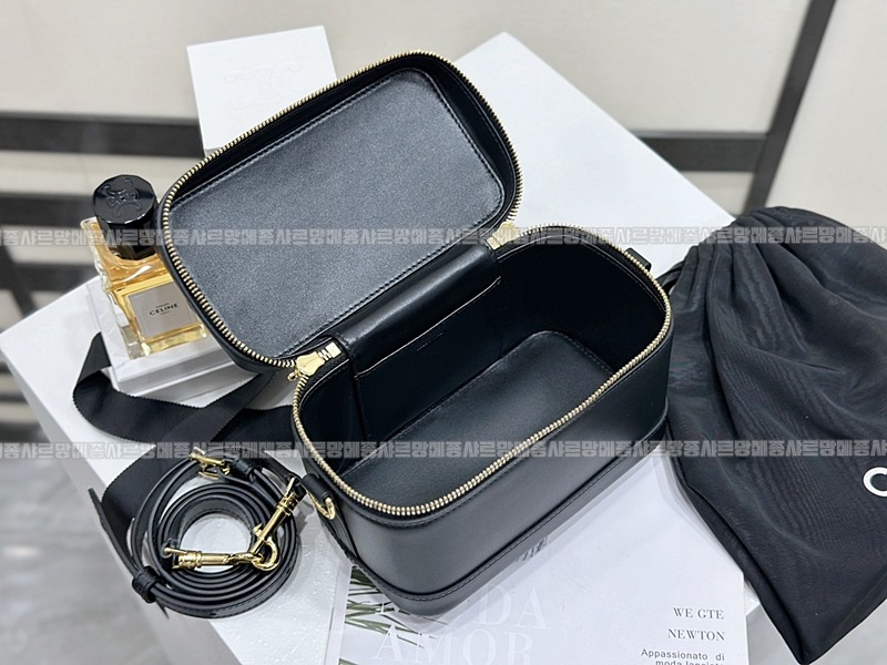 셀린느미니베니티백 wsxc1773332666742_4루.jpg