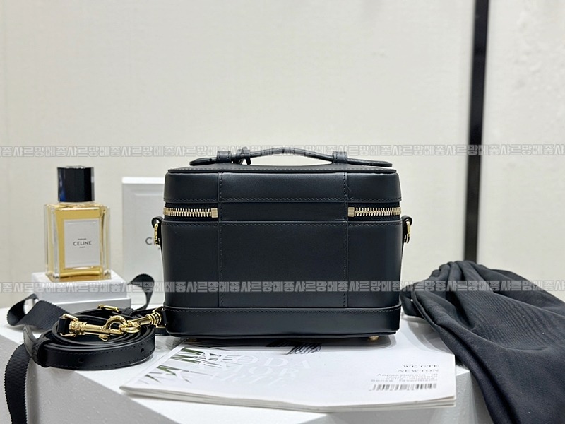 셀린느미니베니티백 wsxc1773332666694_2루.jpg