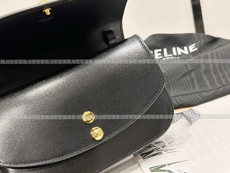 셀린느듀오스트랩20260313-104835-005루.jpg