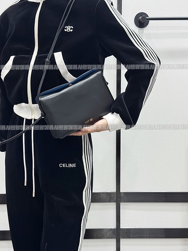 셀린느트리오플랩숄더백20260313-122111-017루.jpg