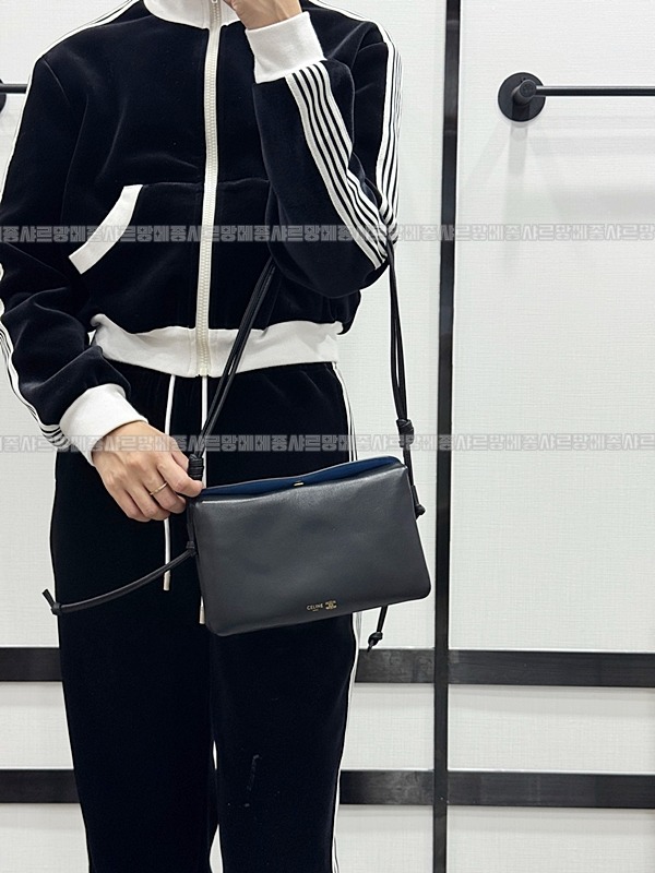 셀린느트리오플랩숄더백20260313-122111-020루.jpg