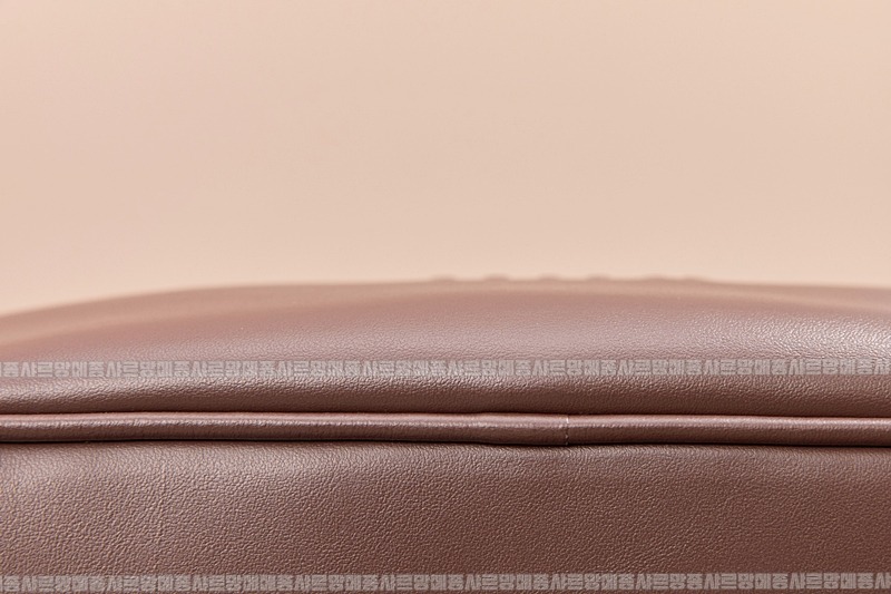 미우미우보우레더백20260314-101810-022루.jpg