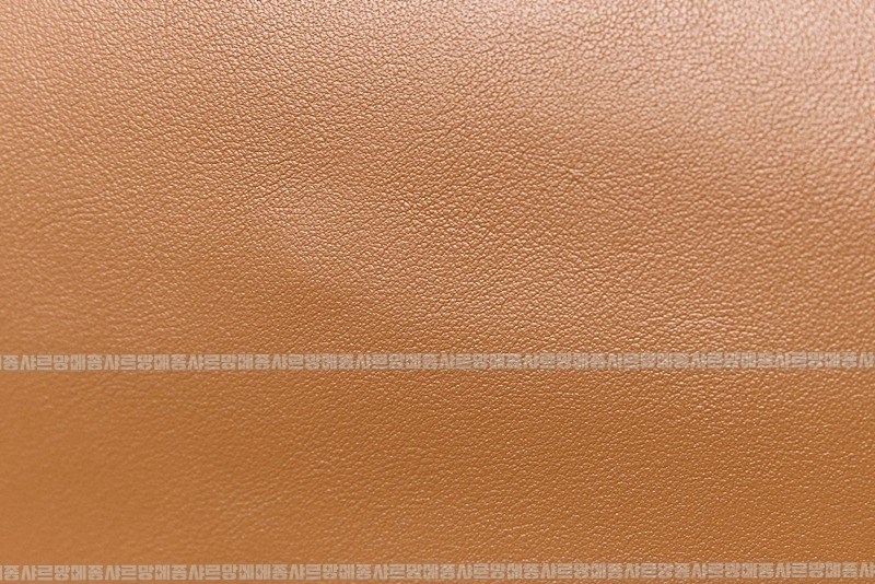 미우미우보우레더백  20260314-104419-012루.jpg