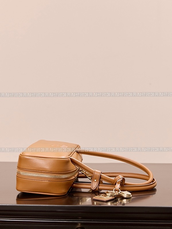 미우미우보우레더백  20260314-104719-009루.jpg