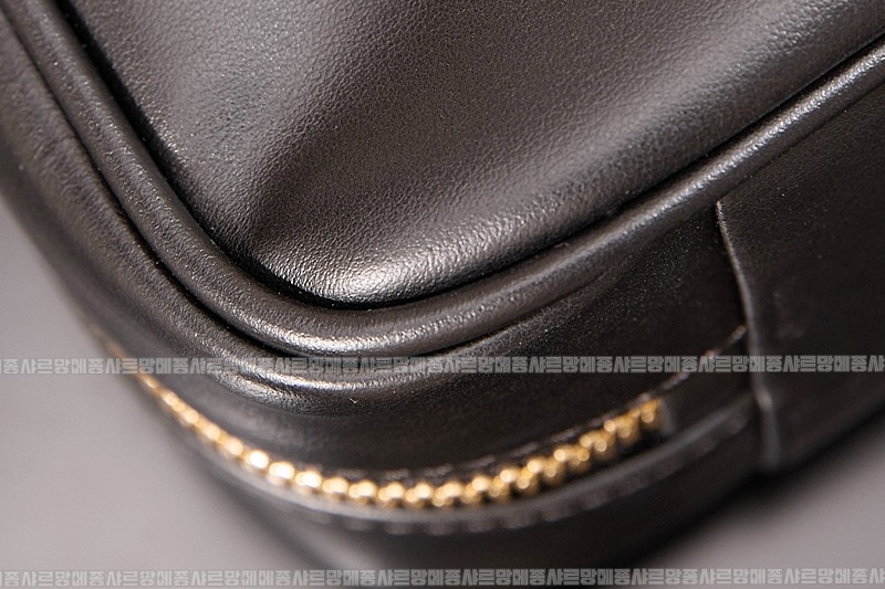 미우미우보우레더백  20260314-110441-016루.jpg