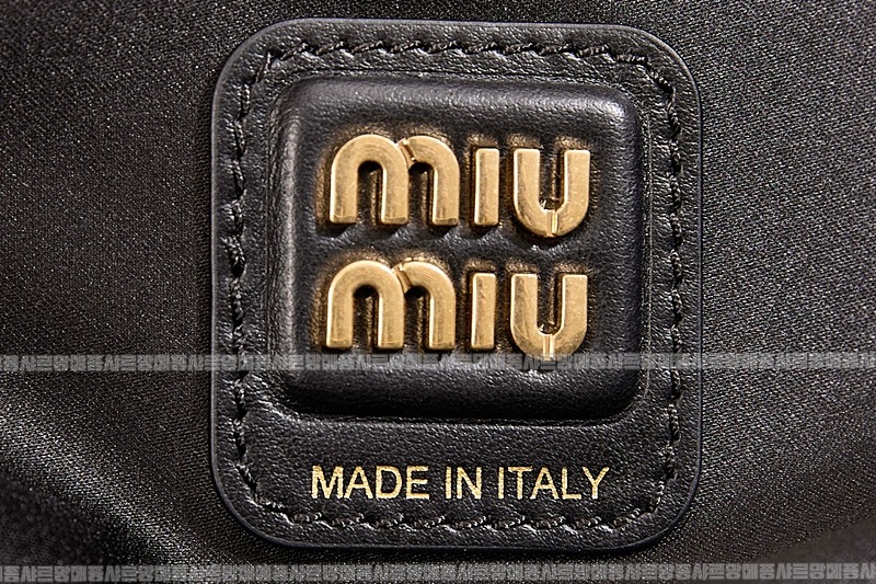미우미우보우레더백  20260314-111214-024루.jpg