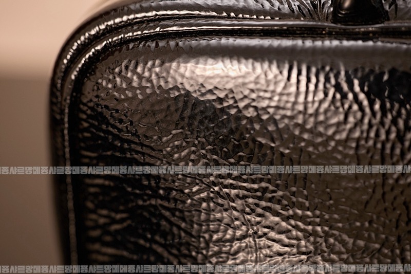 미우미우보우레더백  20260314-120836-010루.jpg