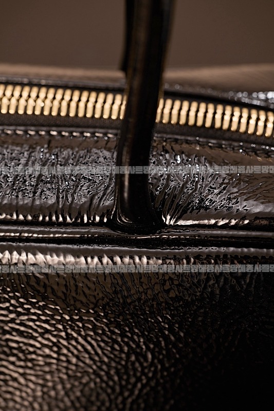 미우미우보우레더백  20260314-120838-018루.jpg