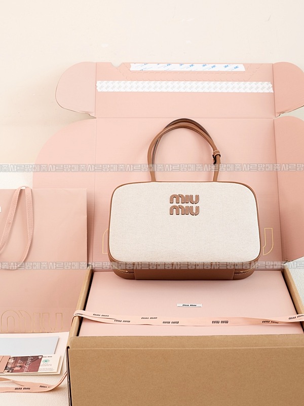 미우미우캔버스가죽보백  20260314-122400-024루.jpg