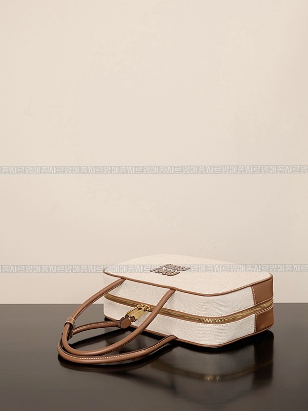 미우미우캔버스가죽보백  20260314-122351-006루.jpg