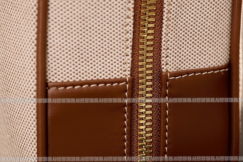 미우미우캔버스가죽보백  20260314-122357-014루.jpg