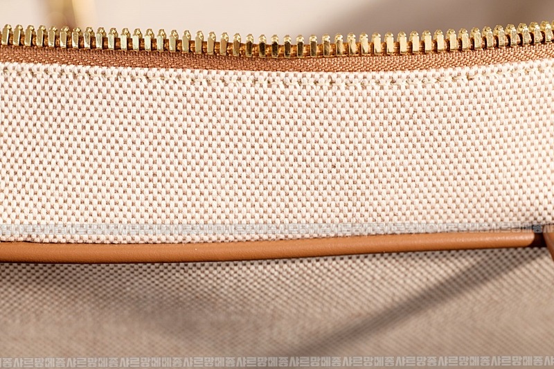 미우미우캔버스가죽보백  20260314-122359-020루.jpg